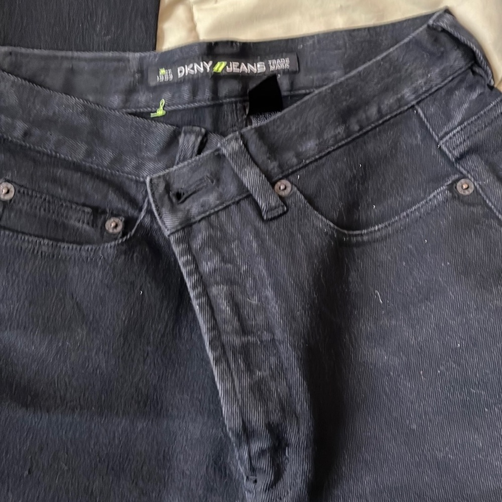 DKNY JEANS